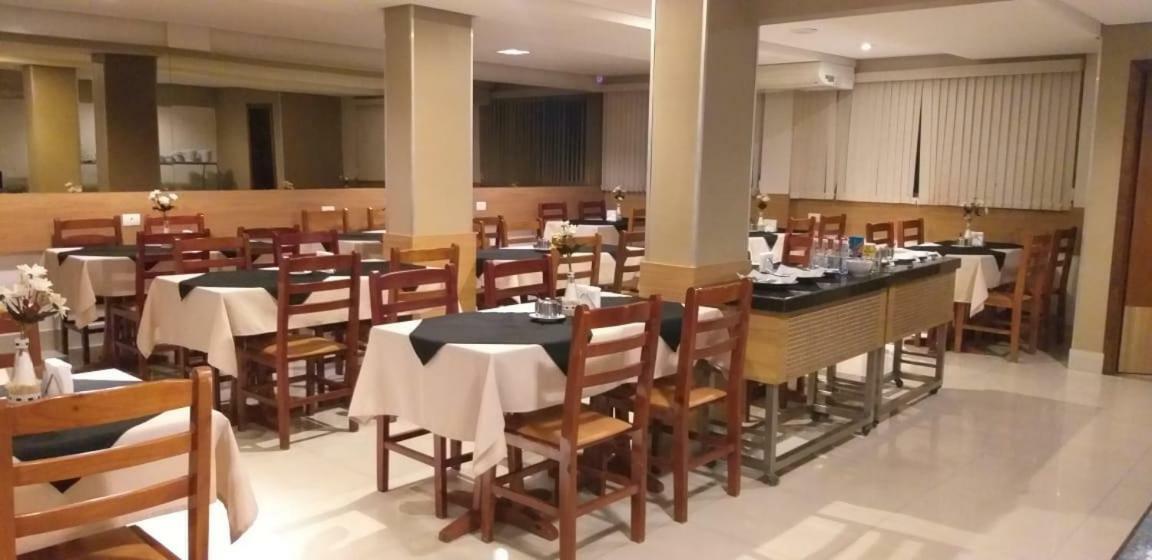 Ilhabela Park Hotel Núcleo Bandeirante エクステリア 写真